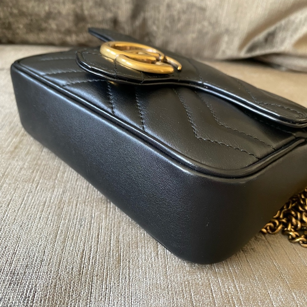 ✨IMMACULATE PRISTINE ✨ 💯% AUTHENTIC GG Marmont matelassé leather super mini bag - Picture 3 of 7
